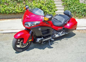 2013 Honda Gold Wing F6B Deluxe Test Ride