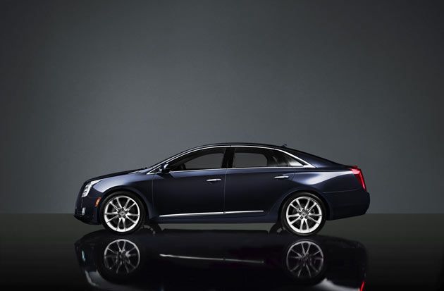 2013 Cadillac XTS - Side