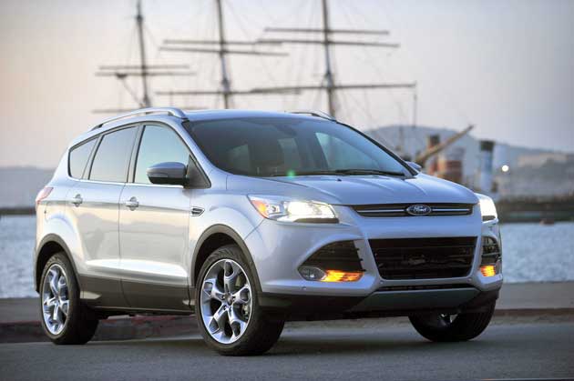 2013-Ford-Escape-frontqrt