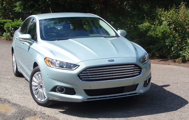 2013 Ford Fusion Hybrid front