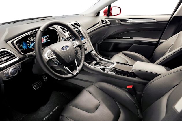 2013 Ford Fusion Hybrid interior