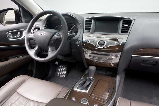 2013-Infiniti-JX35-interior
