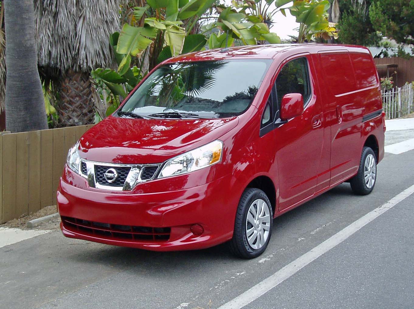 2013 Nissan NV200 Compact Cargo Van Test Drive