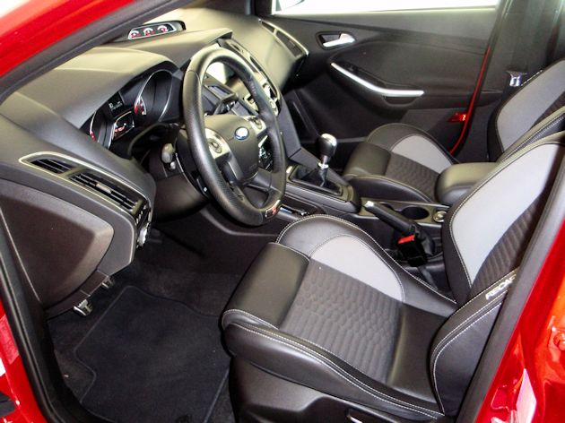 2014 Ford Focus ST interior