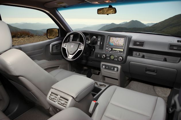 2014 Honda Ridgeline interior