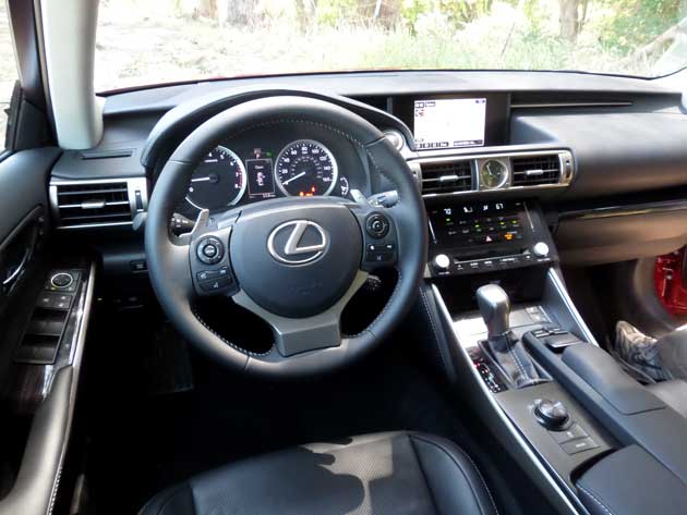 2014-Lexus-IS-interior