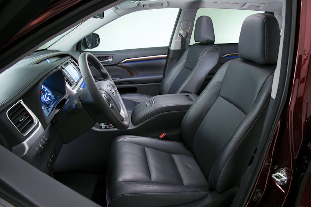 2014 Toyota Highlander interior