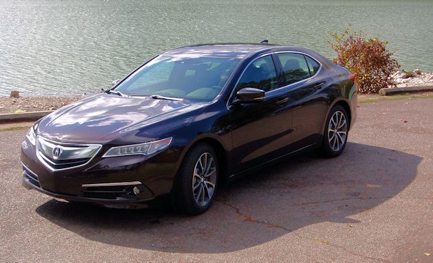 2015 Acura TLX front q2