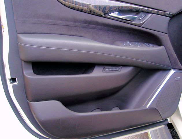 2015 Cadillac Escalade door panel