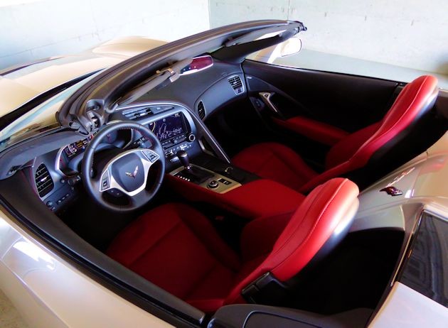2015 Chevrolet Corvette interior