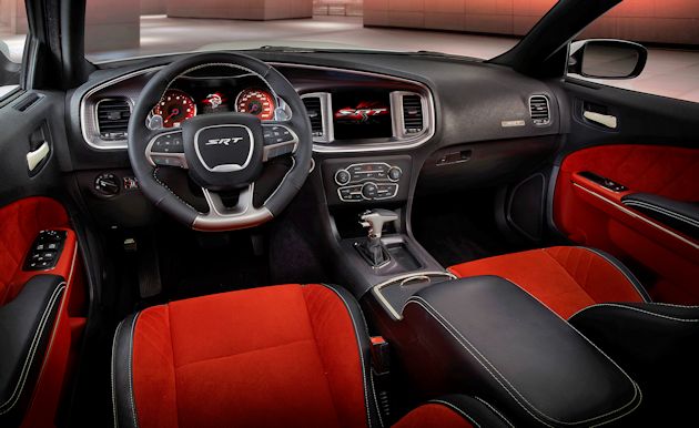 2015 Dodge Charger SRT interior