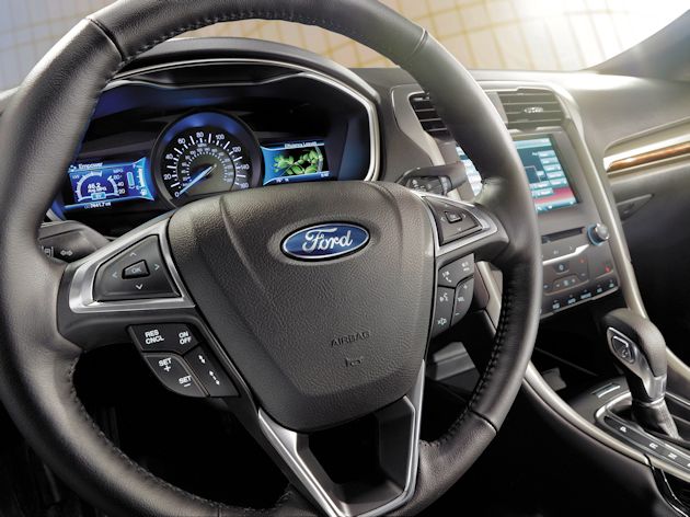 2015 Ford Fusion Energi dash