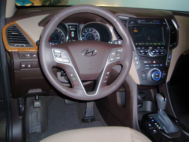 2015 Hyundai Santa Fe Sport dash