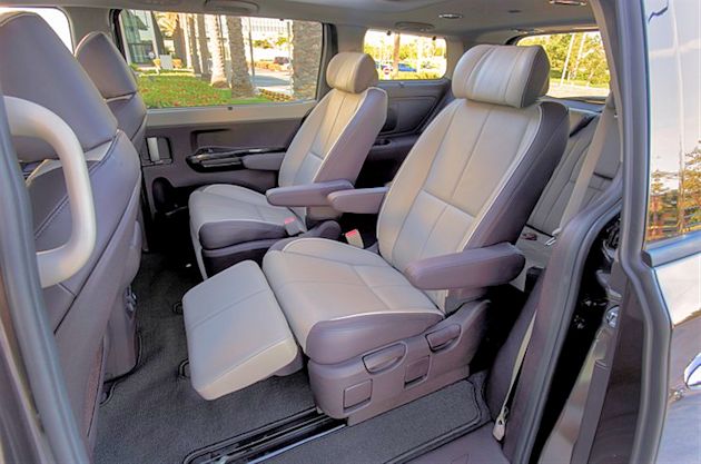 2015 Kia Sedona rear seats