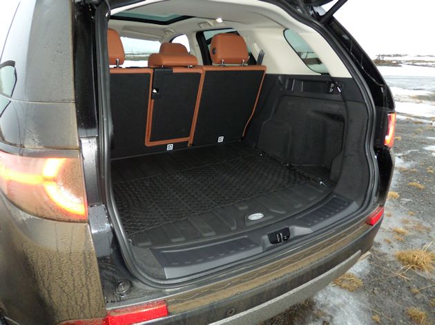 2015 Land Rover Discover Sport cargo