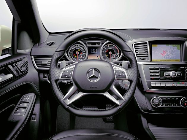 2015 Mercedes-Benz ML dash