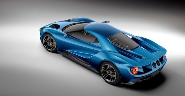 2015 NAC Awards Ford GT above
