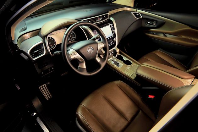2015 Nissan Murano interior leather