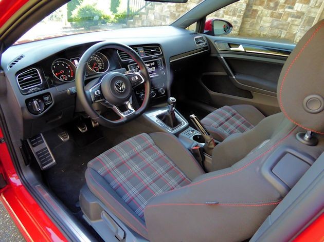2015 Volkswagen GTI interior