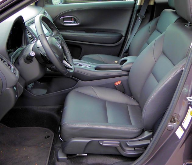 2016 Honda HR-V front seats