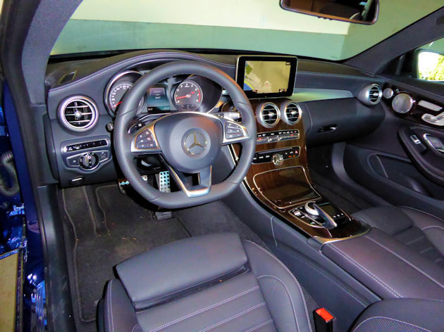2017-mercedes-benz-c300-interior