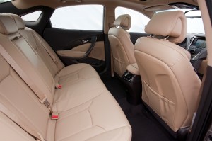 2013 Hyundai Azera - Back seats