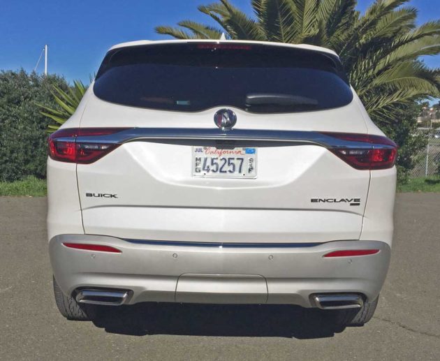 Buick-Enclave-Tail
