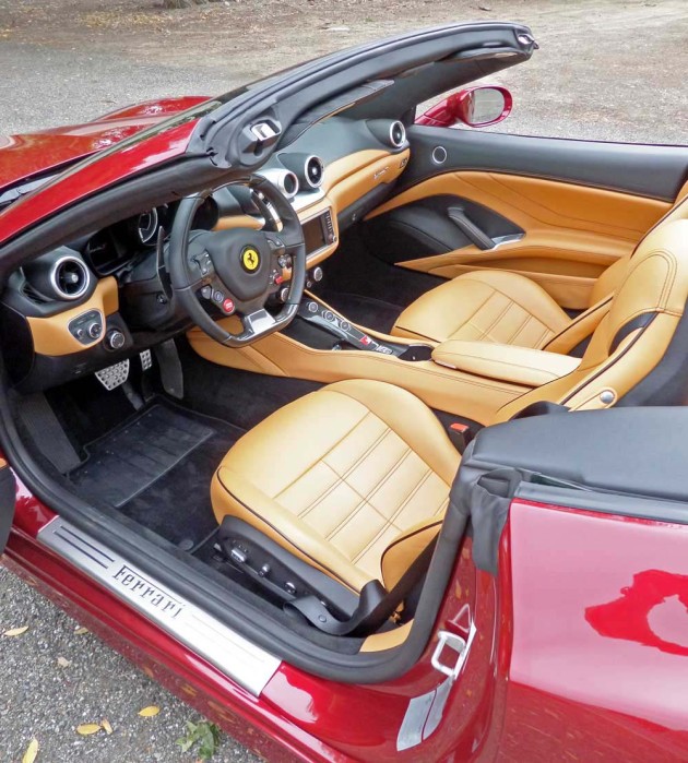Ferrari-Calif-T-Int
