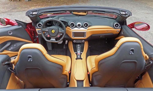 Ferrari-Calif-T-Int-R