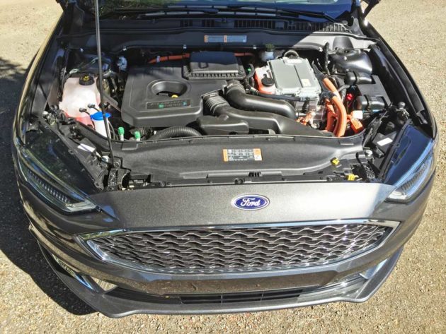 Ford-Fusion-Energi-Eng