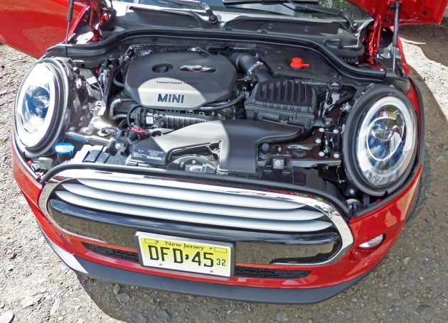 MINI Cooper 1.5-liter 3-cylinder