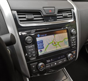 2013 Nissan Altima 3.5 SL - Navigation