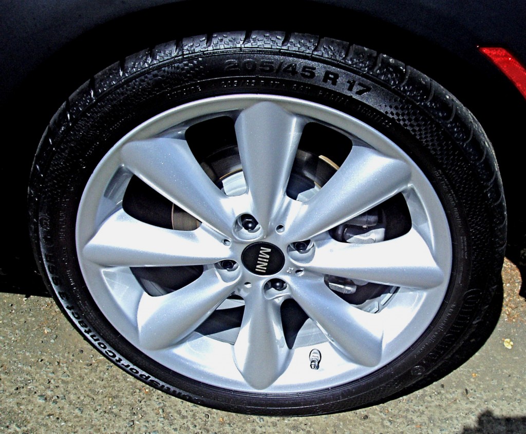 2012 MINI Cooper - Wheels