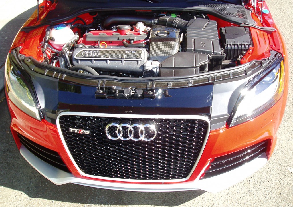 2012 Audi TT - Engine and grill