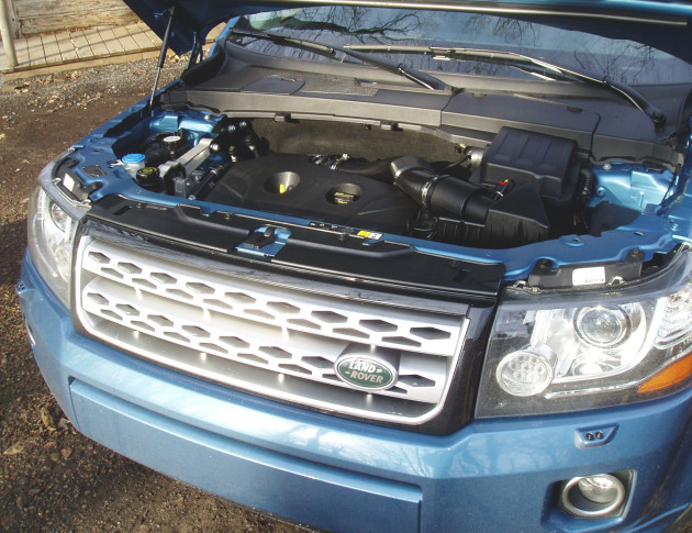 Land Rover LR2  - Engine