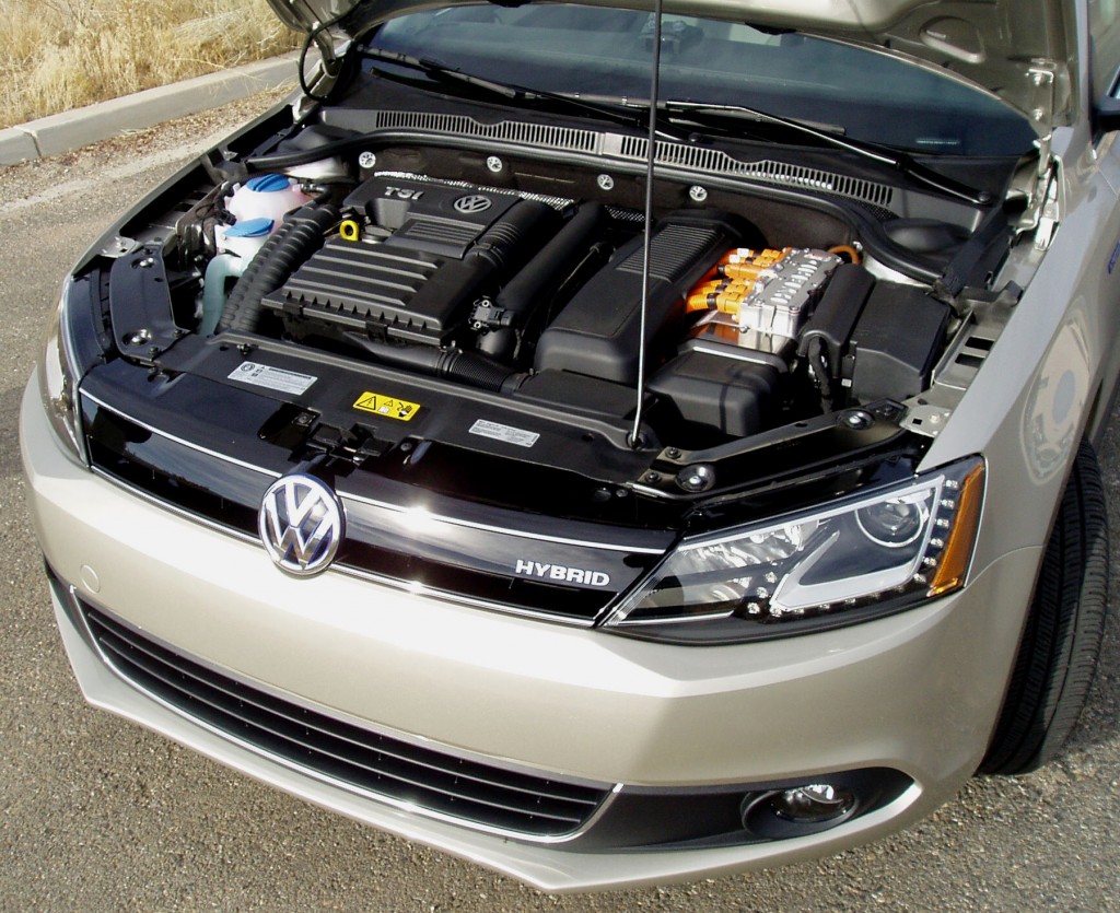 2013 Volkswagen Jetta  - Engine Compartment