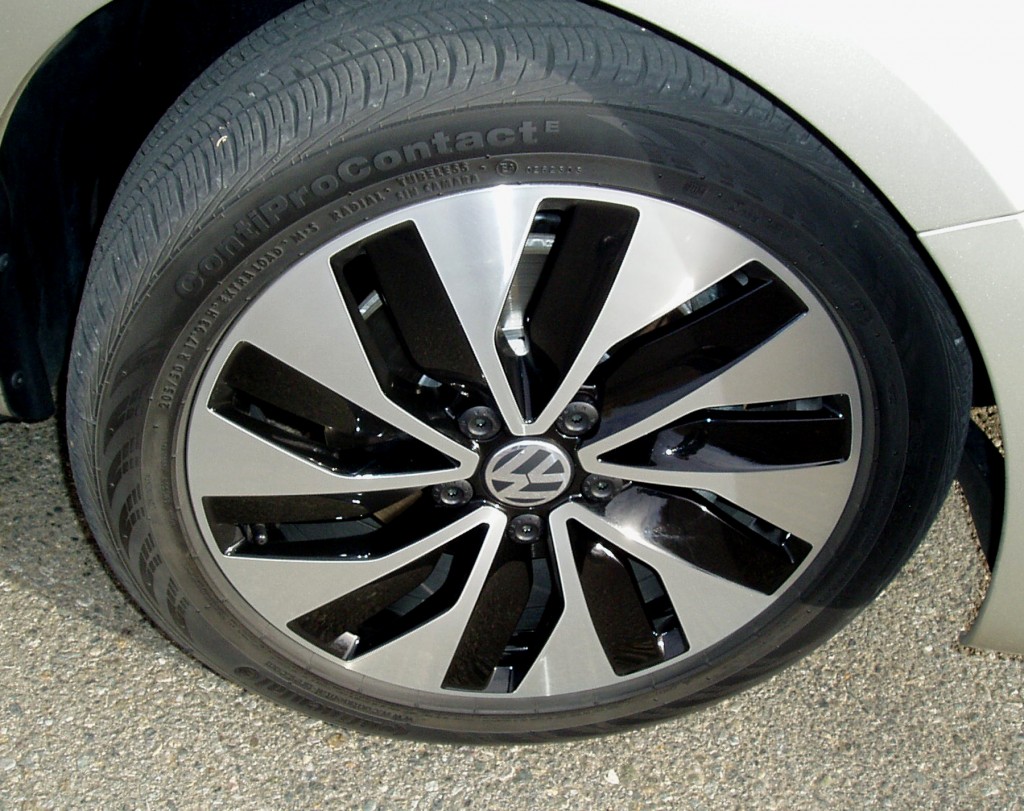 2013 Volkswagen Jetta - Wheels