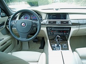 2013 BMW Alpina - Dashboard