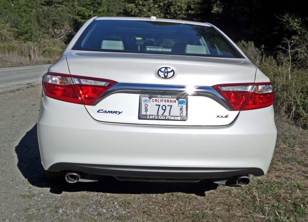 Toyota Camry XLE Tail
