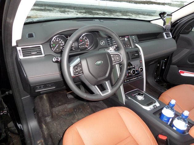 b2015 Land Rover Discover Sport dash